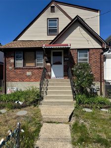 253 Beach 12th Street, Far Rockaway, NY, 11691