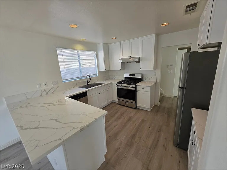7531 Mycroft Ct — Photo 8