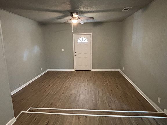 3rd image of 7720 Matrella Dr
