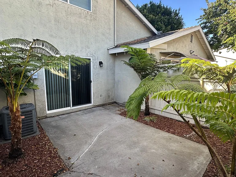 7966 Camino Kiosco — Photo 11