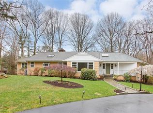 166 Foxwood Rd, Stamford, CT 06903