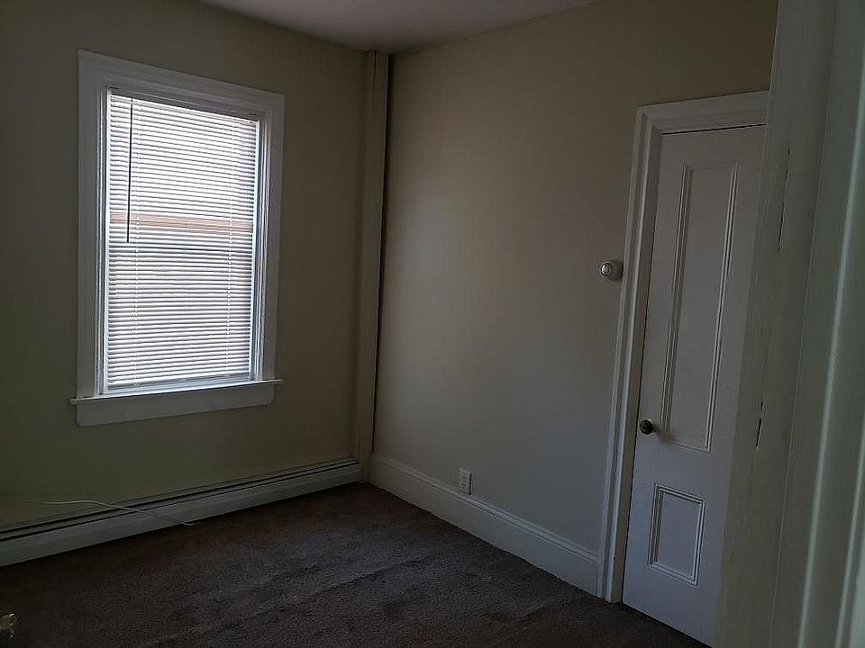 1st image of 92 Memorial Dr APT 2