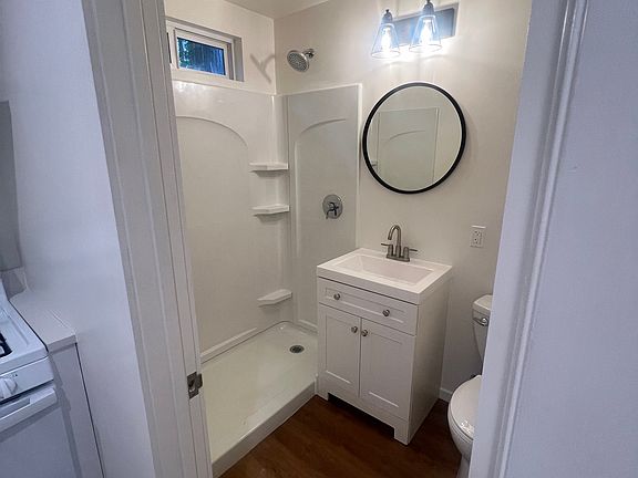 3rd image of 13070 Redwood Ave #6