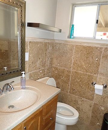 4th image of 1015 League Ave