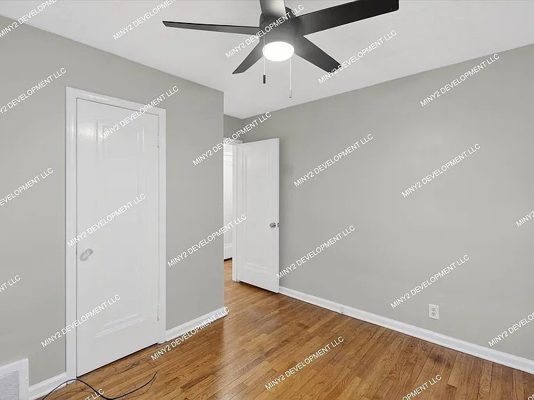 14655 Jacob Ave — Photo 11