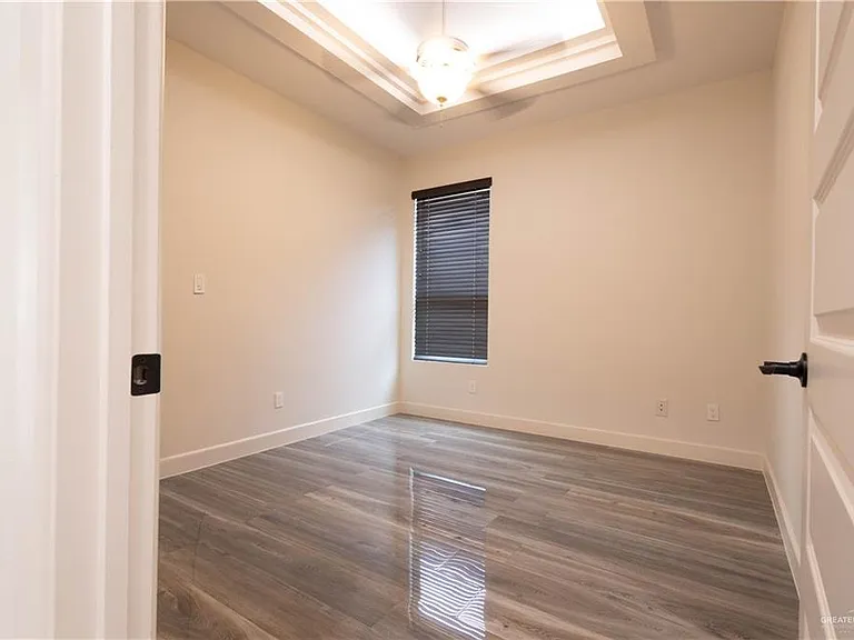 3808 Wisteria Ave — Photo 22