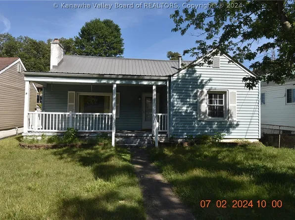 2005 Roxalana Rd, Dunbar, WV 25064