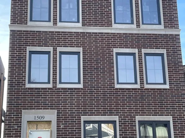 1509 W School St #3, Chicago, IL 60657