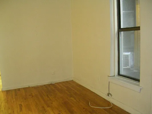 Rented by RV Realty | media 8