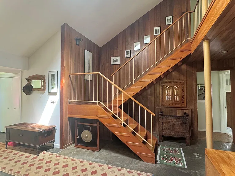 6819 Selkirk Dr — Photo 21