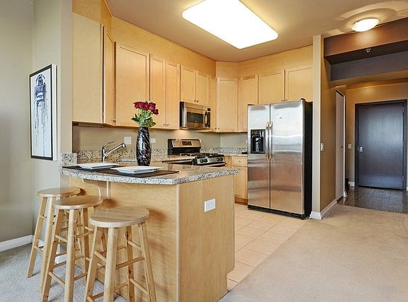 4th image of 33 W Ontario St APT 55G