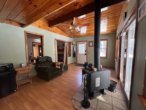 4th image of 251 Sandy Birch Rd