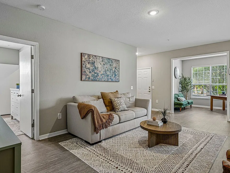 Westwood Reserve Apartments