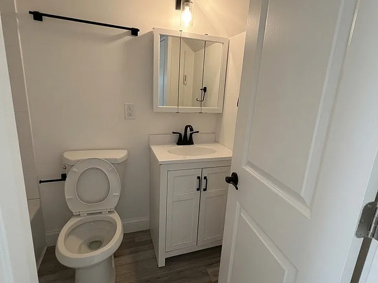 7 Milton Ave #1A — Photo 4