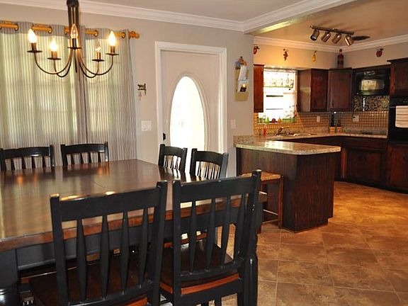 2nd image of 2530 N Habana Pl