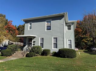 64 Vine St, North East, PA 16428