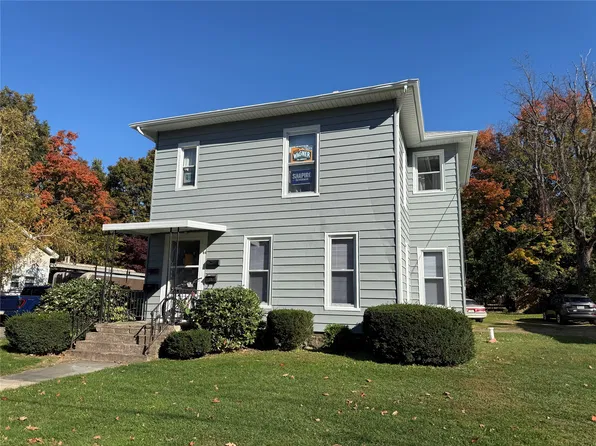 64 Vine St, North East, PA 16428