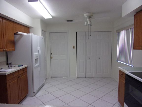 2nd image of 1304 Cypress Bend Cir