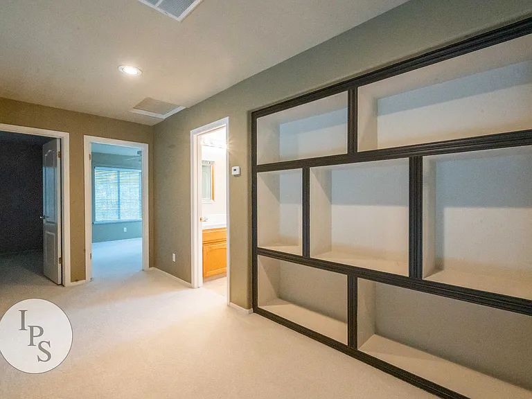 1891 E Oak Haven Dr — Photo 27