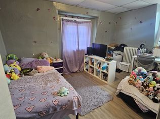 961 N 10th St APT 2, Reading, PA 19604