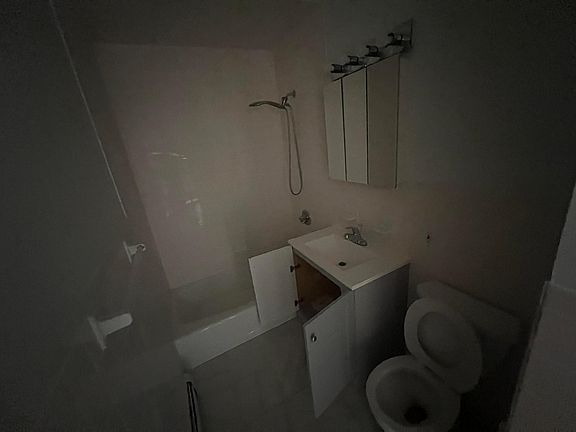 4th image of 257 Newman Ave Floor 2