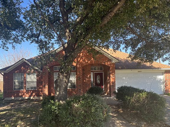 2nd image of 2010 Lantana Dr