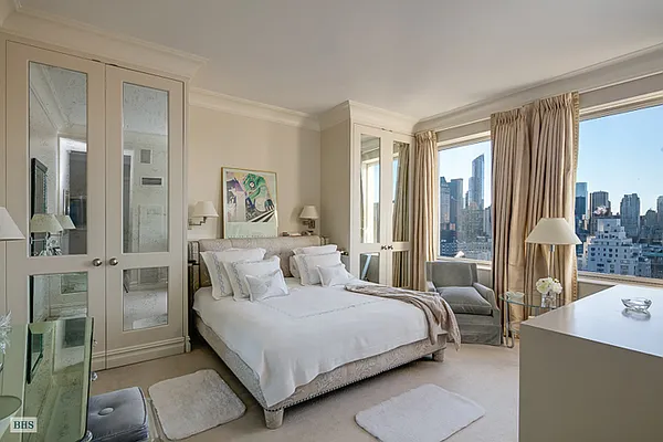 Sold by Brown Harris Stevens | media 26