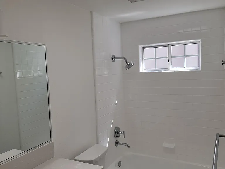 Full bath 3.