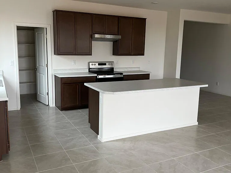 18397 E Donato Dr — Photo 3