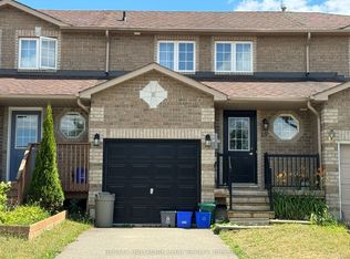 15 Coronation Pkwy, Barrie, ON L4M 7J9