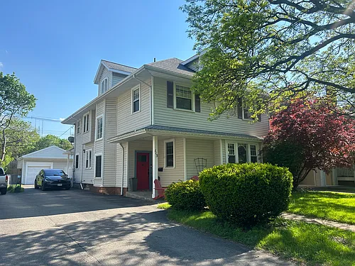 115 Canterbury Rd Photo 1