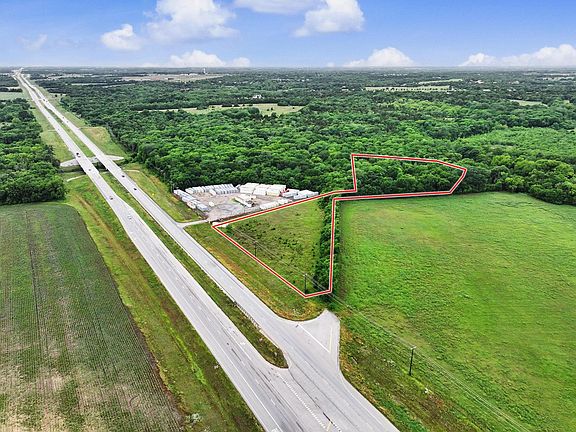 4th image of 14533 State Highway 121 N