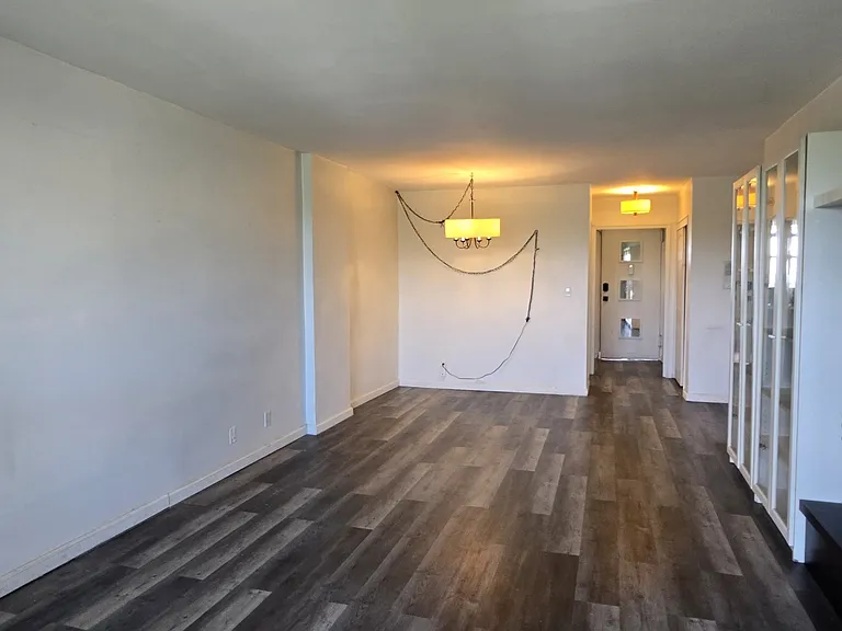 91 Strawberry Hill Ave #929 — Photo 15