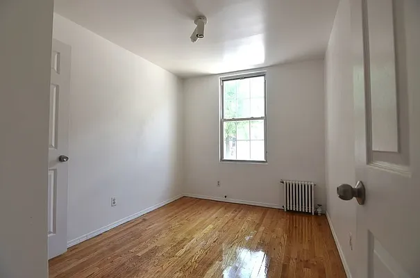 Rented by The Agency | media 5