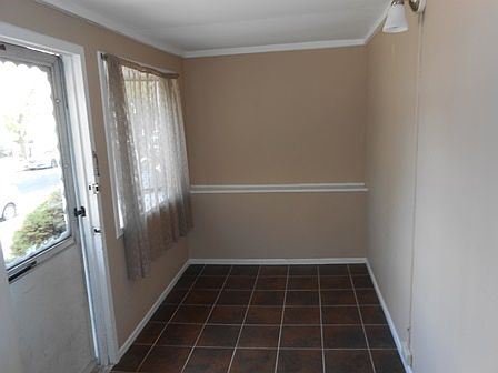 3rd image of 10450 108th St