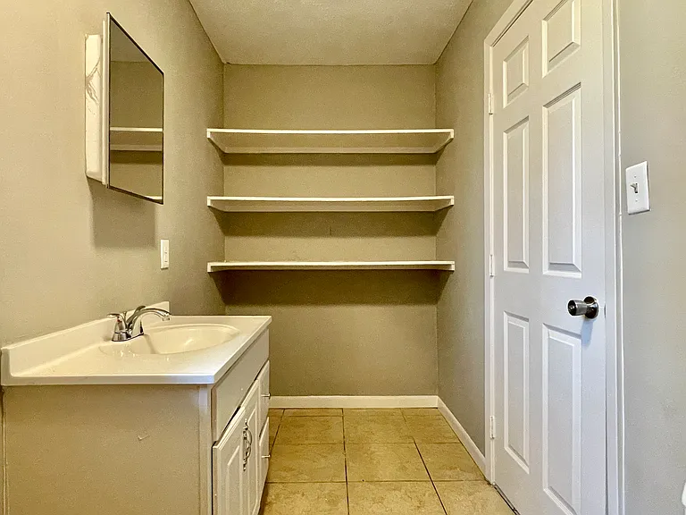 107 Belview St — Photo 3