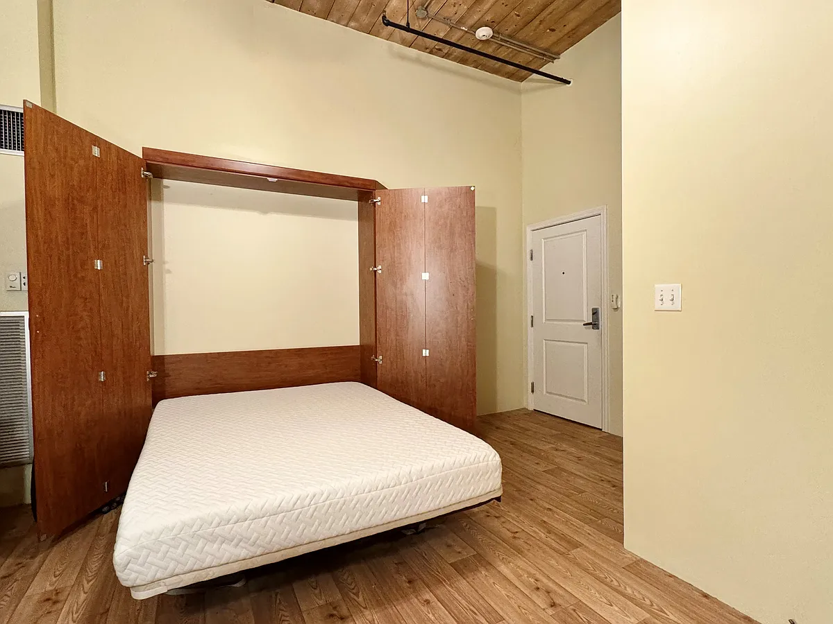 Building Photo - 35 Riverwalk Way #213