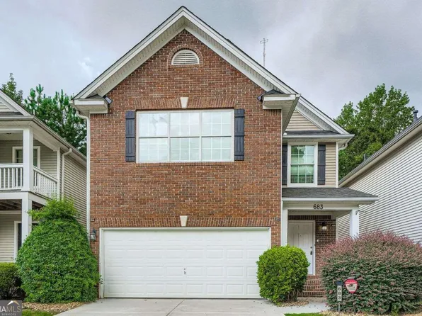 683 Lakes Cir, Lithonia, GA 30058