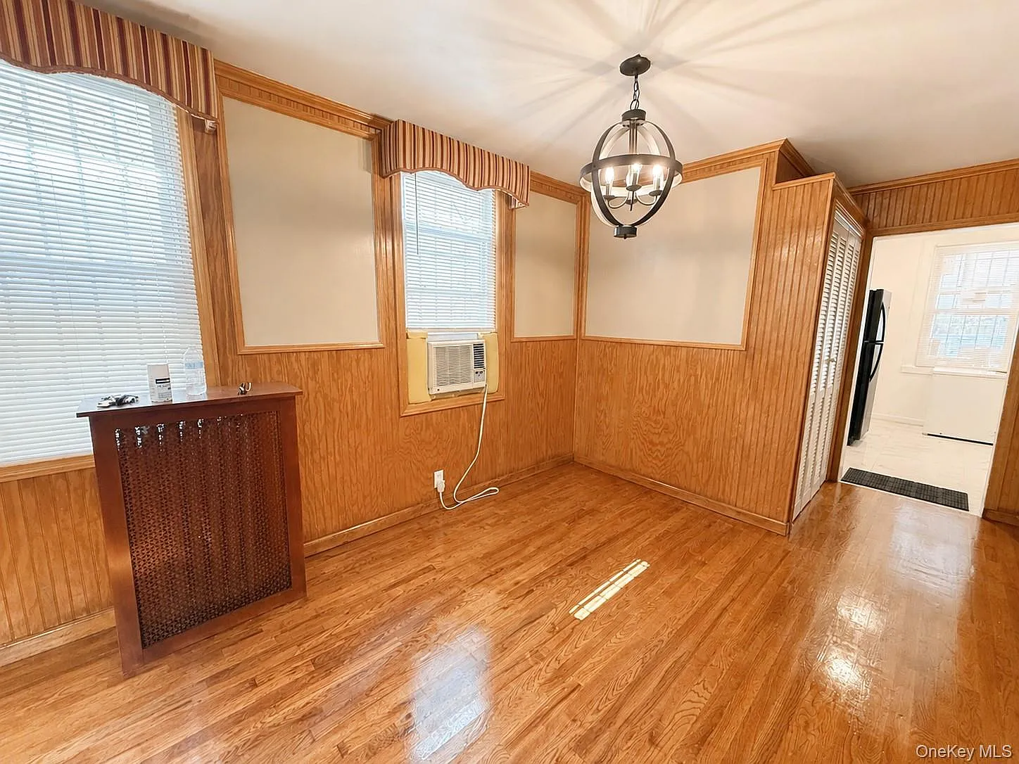 3 bed, 2.0 bath, 1280 sqft, $3,500 — Photo 4