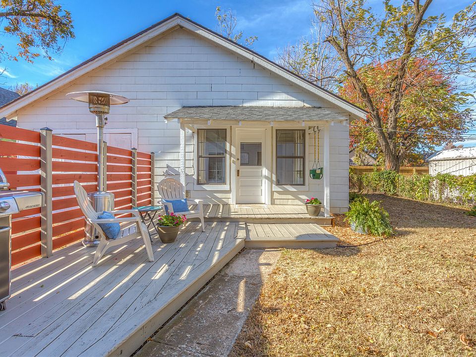 1st image of 1520 1/2 S Florence Pl