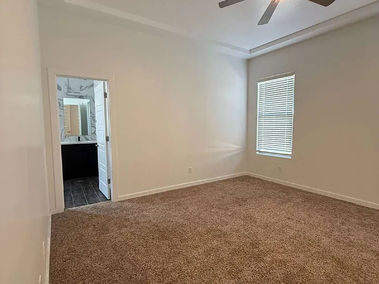 13389 Carterton Ave — Photo 43