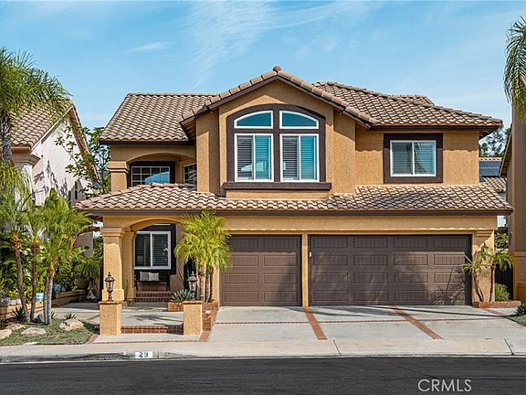 2nd image of 29 Calabria Ln