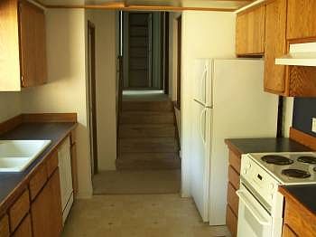 2nd image of 3675 Kincaid St