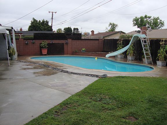 3rd image of 14220 Dillerdale St