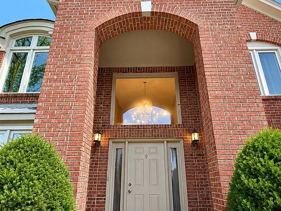 4th image of 1176 Cadmus Dr