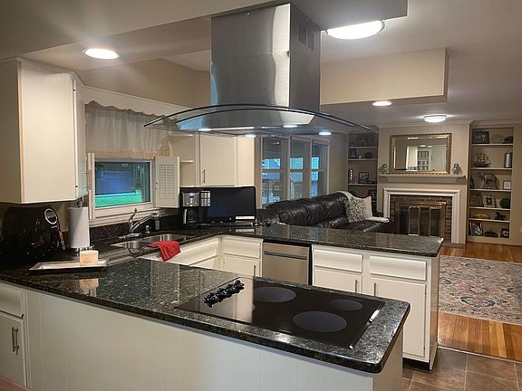 4th image of 499 Southland Dr
