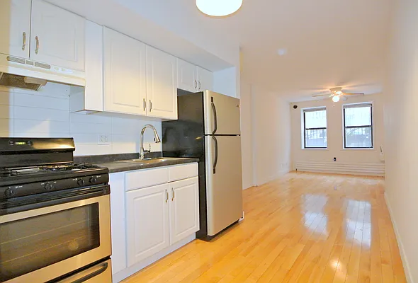 Rented by Douglas Elliman | media 28