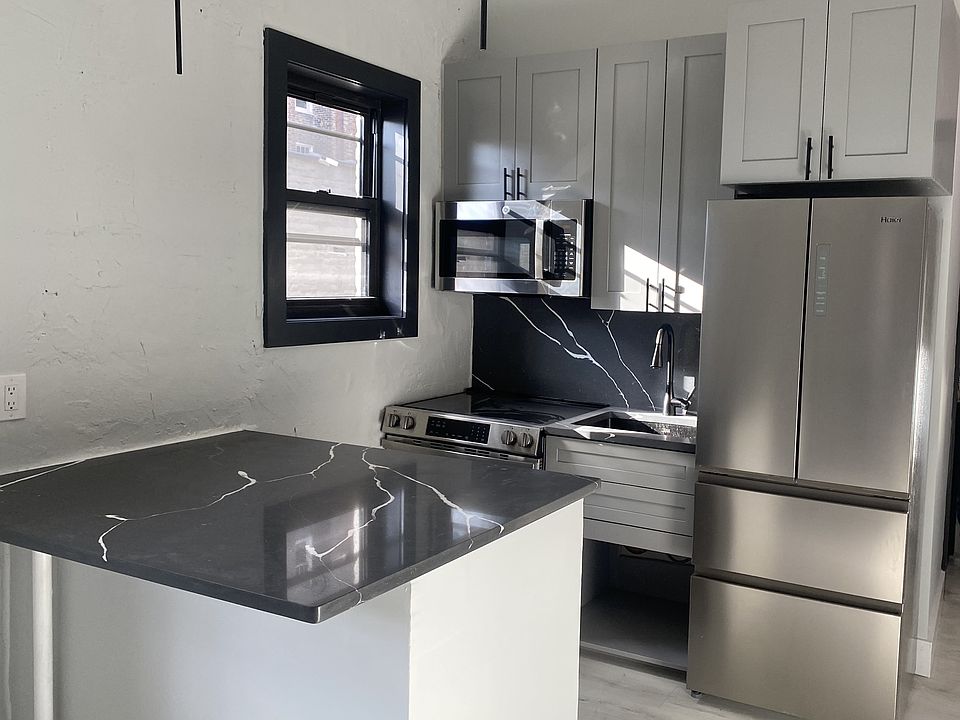 1st image of 290 W 12th St APT 6F