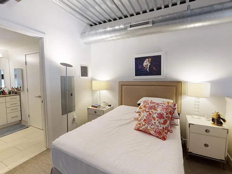 Hathaway Lofts — Photo 15