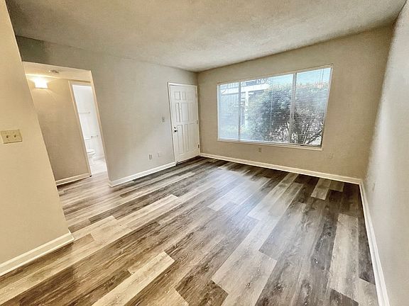 3rd image of 2221-23 Q St #15